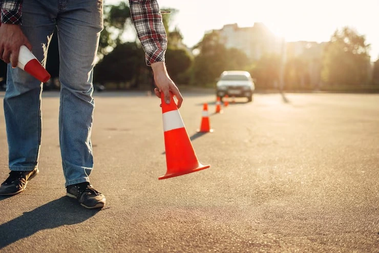Aulas de auto escola para habilitados